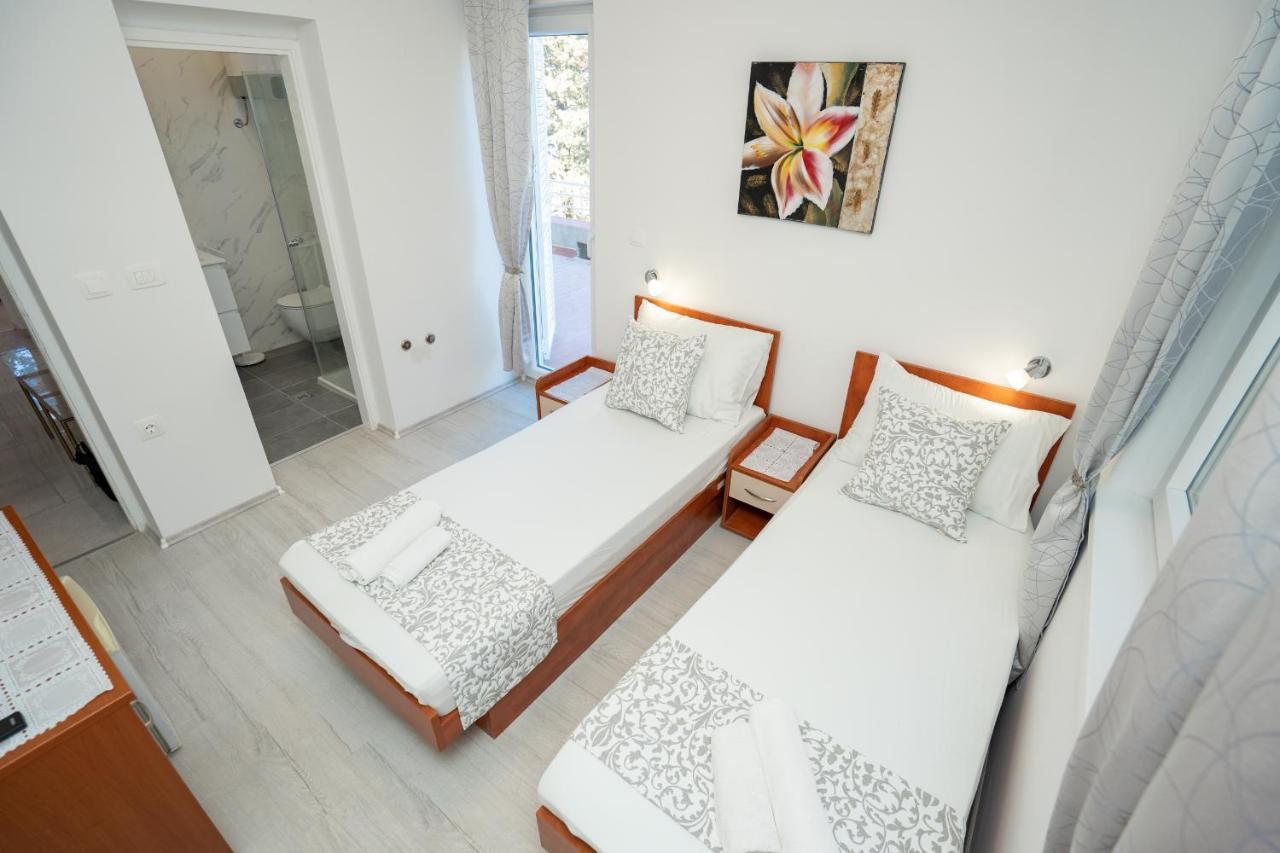 Rooms Magnolia With Pool Novalja Exteriér fotografie