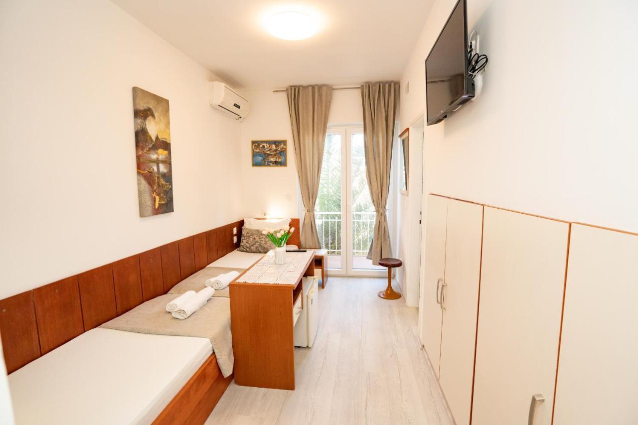 Rooms Magnolia With Pool Novalja Exteriér fotografie