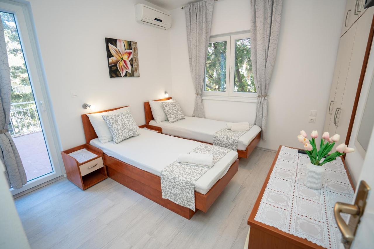 Rooms Magnolia With Pool Novalja Exteriér fotografie