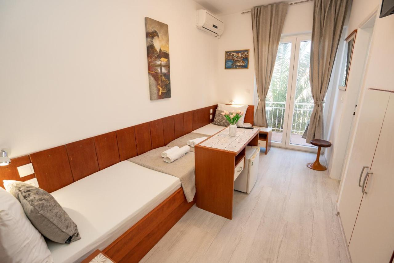 Rooms Magnolia With Pool Novalja Exteriér fotografie