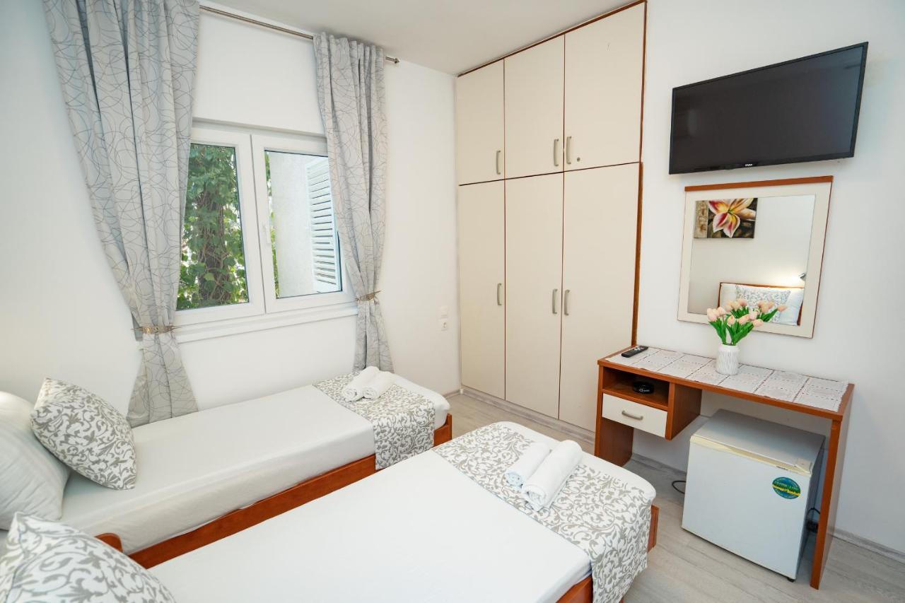 Rooms Magnolia With Pool Novalja Exteriér fotografie